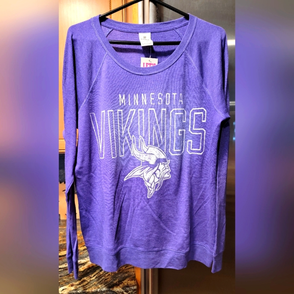 NEW Limited Edition PINK VS NFL Minnesota Vikings purple long sleeve large